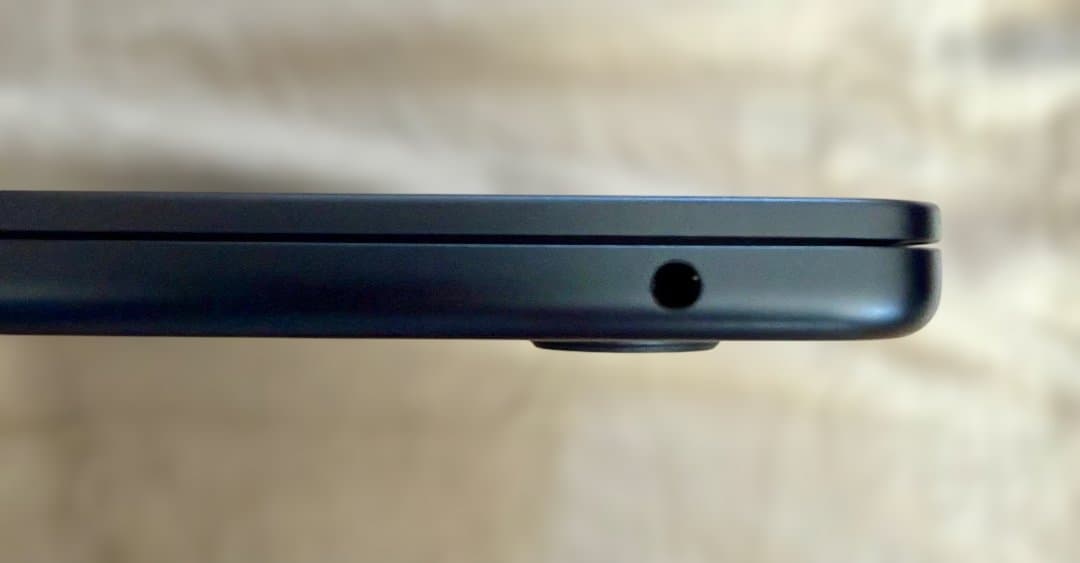MacBook本体 MacBook Air 13.6inch M2 16GB 1TB