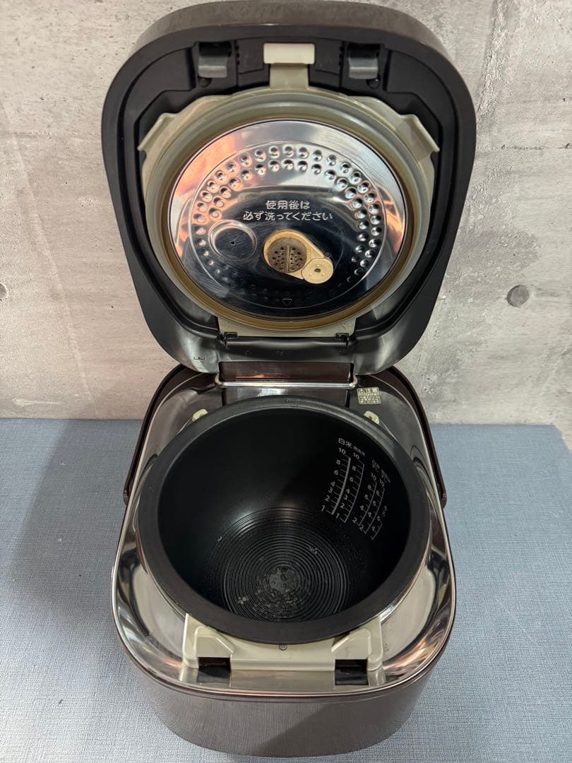 ☆TOSHIBA RC-18VXE5 1.8L 東芝真空圧力IHジャー炊飯器