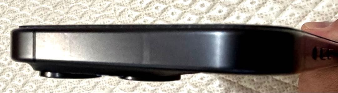 iPhone 15Pro 128GB ブラックチタニウムSIMフリー※付属品充実