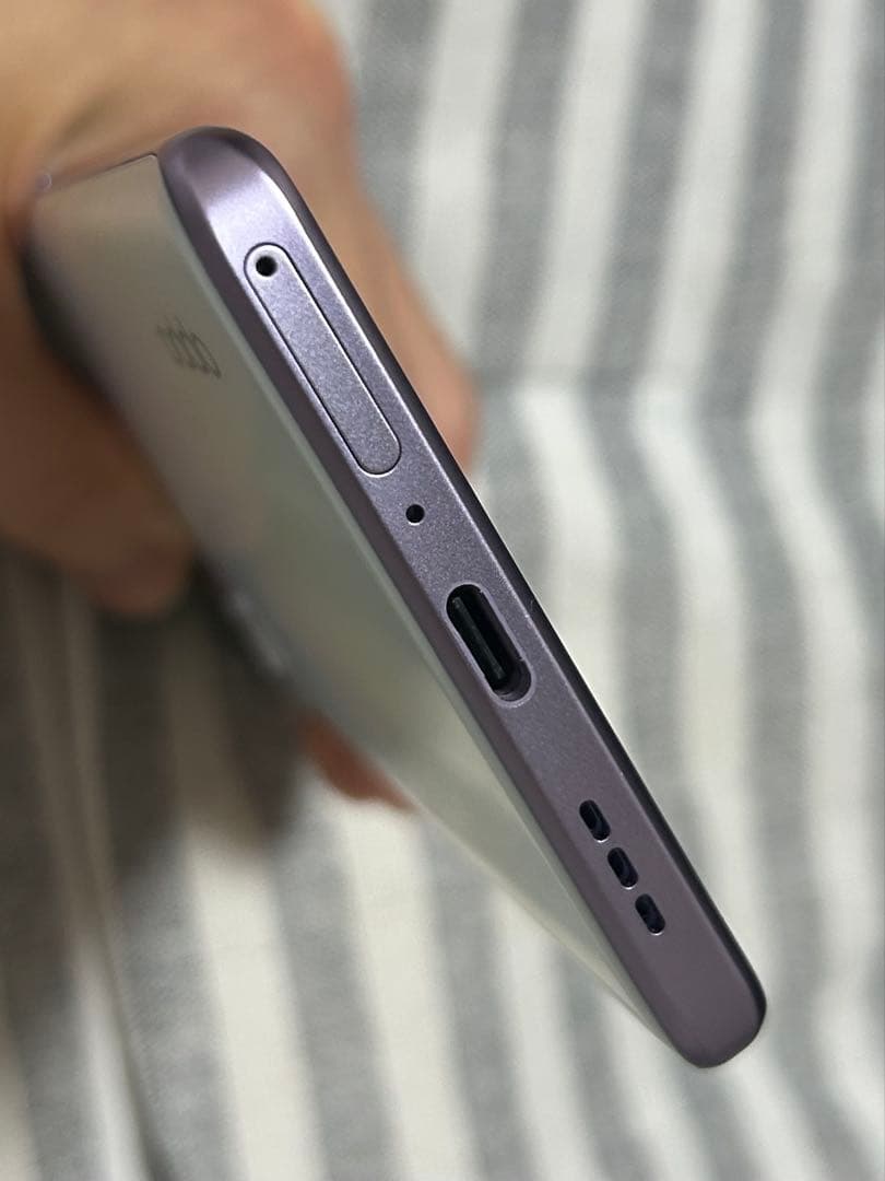 【美品】OPPO Reno3 5g SIMフリー 8/128GB ホワイト￼￼