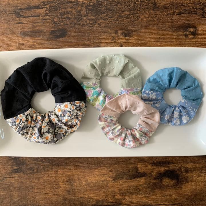 【141】リバティプリント使用　ハンドメイド　ふんわり❁ミニシュシュ　ヘアゴム