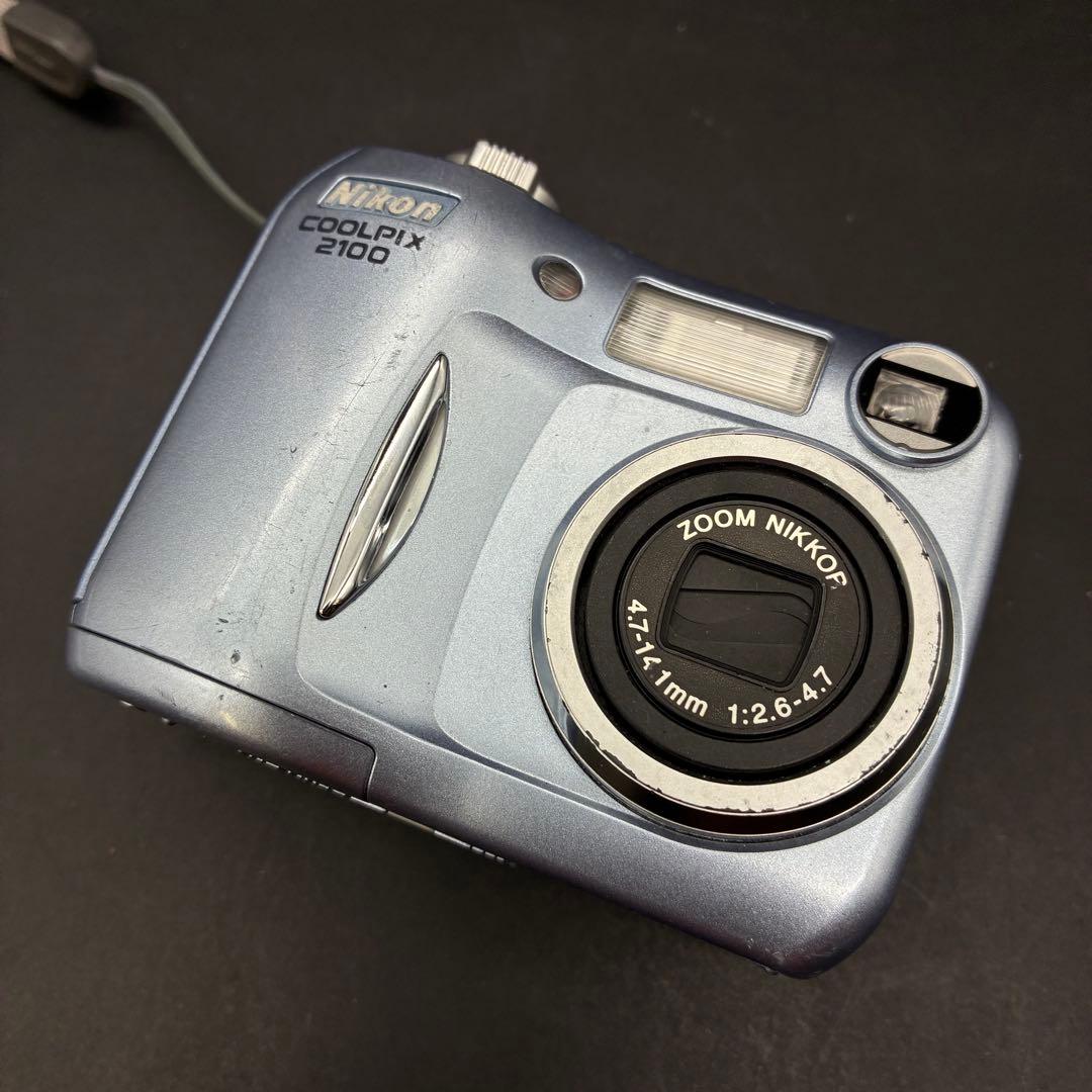 【動作問題なし】Nikon COOLPIX2100 単三電池・カード付き