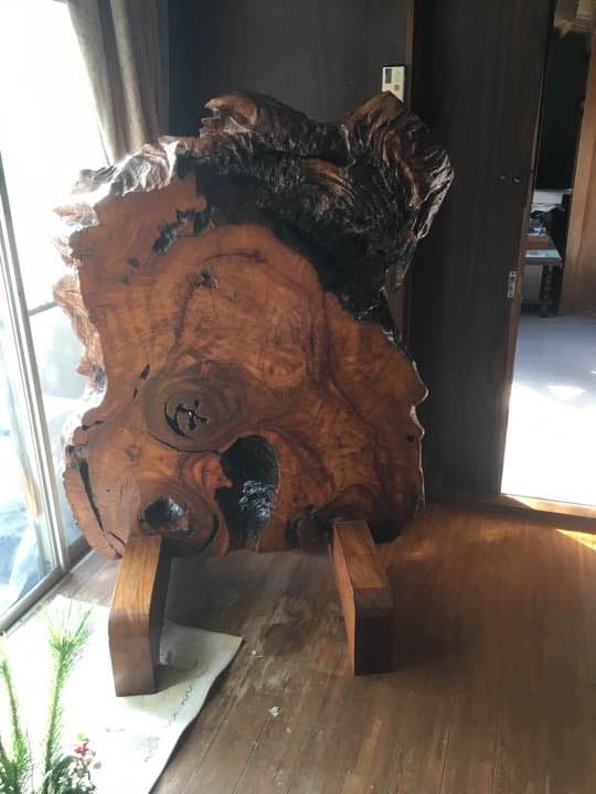 木の置物 約145cm×約100cm