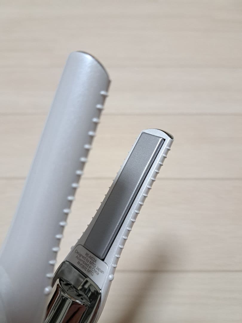 【美品】リファ フィンガーアイロン Refa