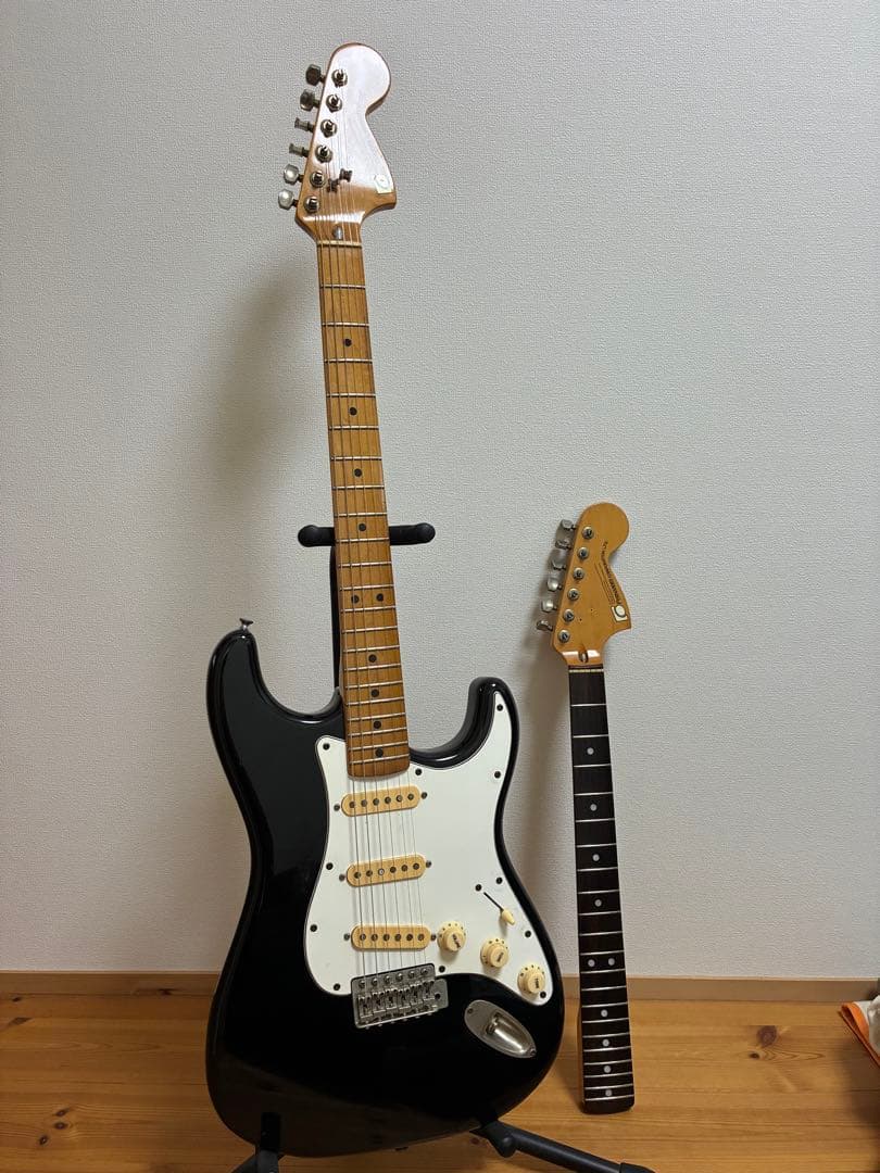 フェルナンデス　fst50 トーカイ製　替えネック付　リフレット済み　石ロゴ