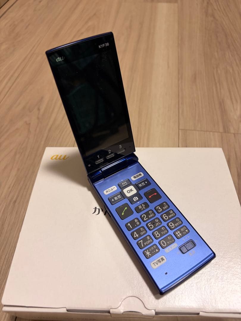 au かんたんケータイ ガラホ　未使用品　KYF38 ブルー