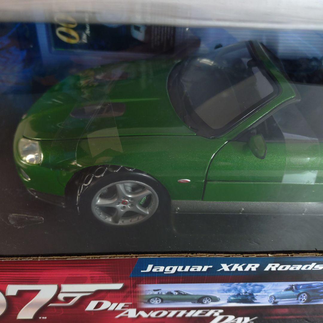 007 ダイ・アナザー・デイ Jaguar XKR Roadster　1/18