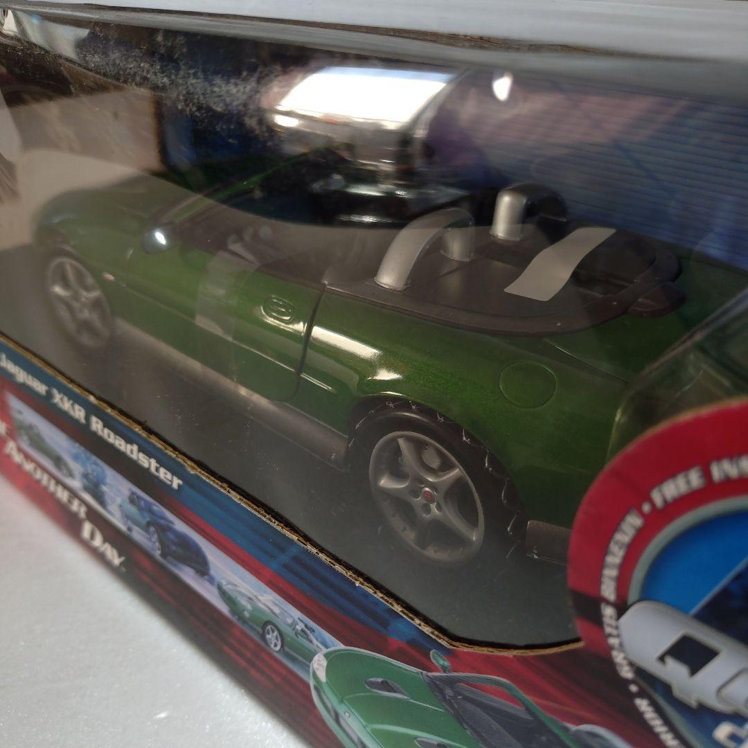 007 ダイ・アナザー・デイ Jaguar XKR Roadster　1/18