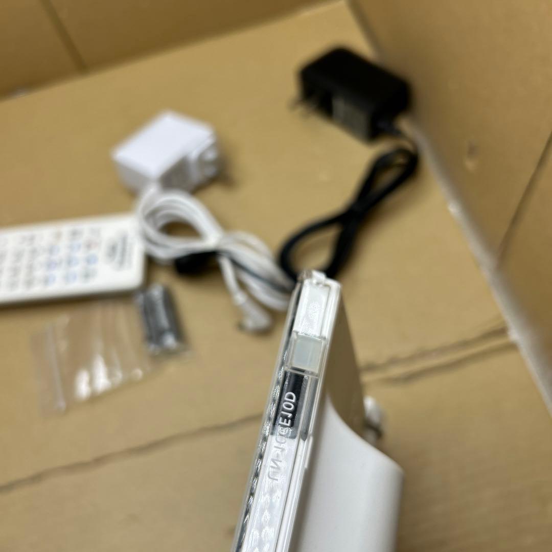 u*8様 パナソニック 10V型 ポータブル 液晶テレビ　UN-10CE10-W