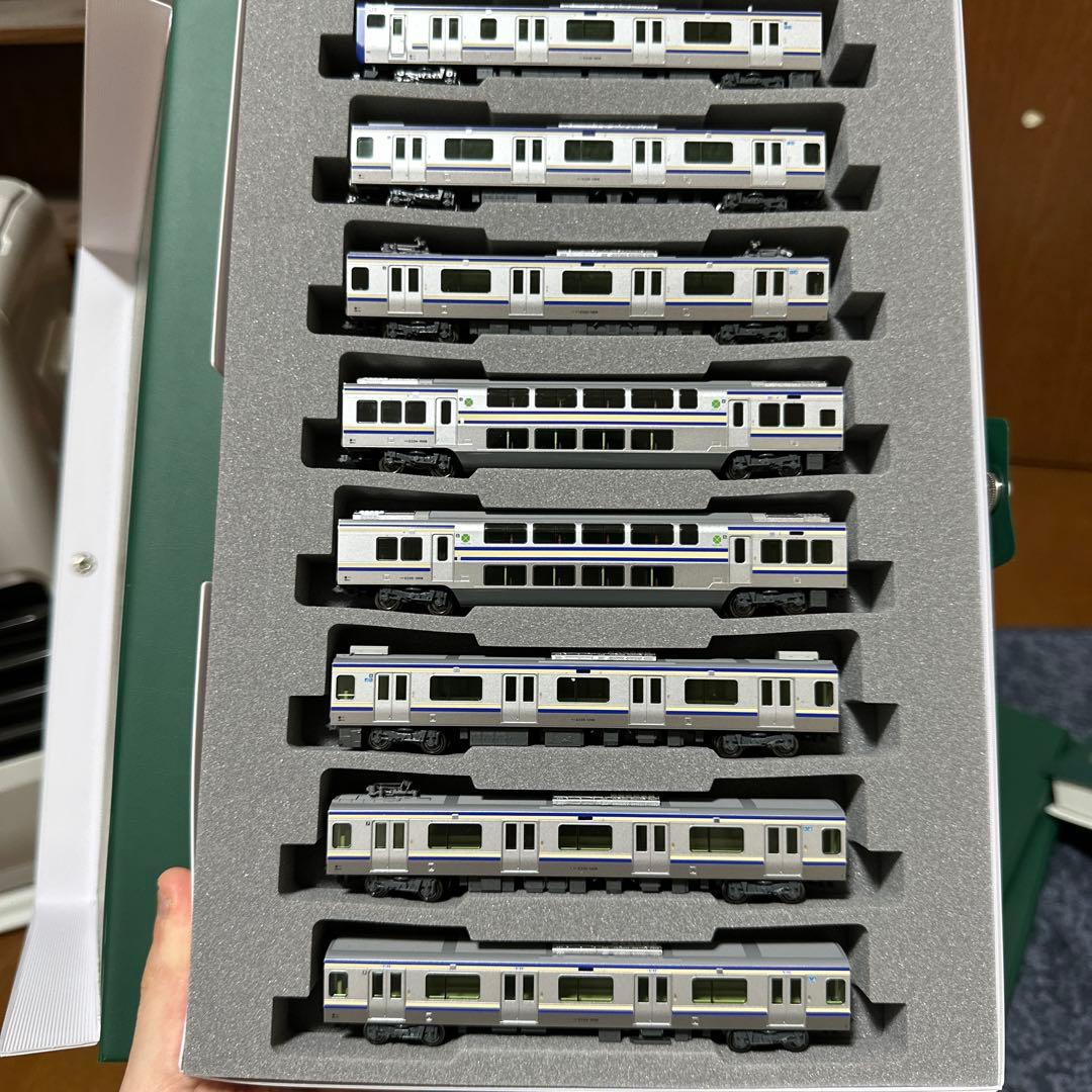 JR東日本 横須賀線 総武快速線E235系1000番台11両