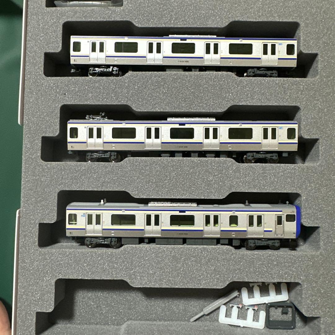 JR東日本 横須賀線 総武快速線E235系1000番台11両