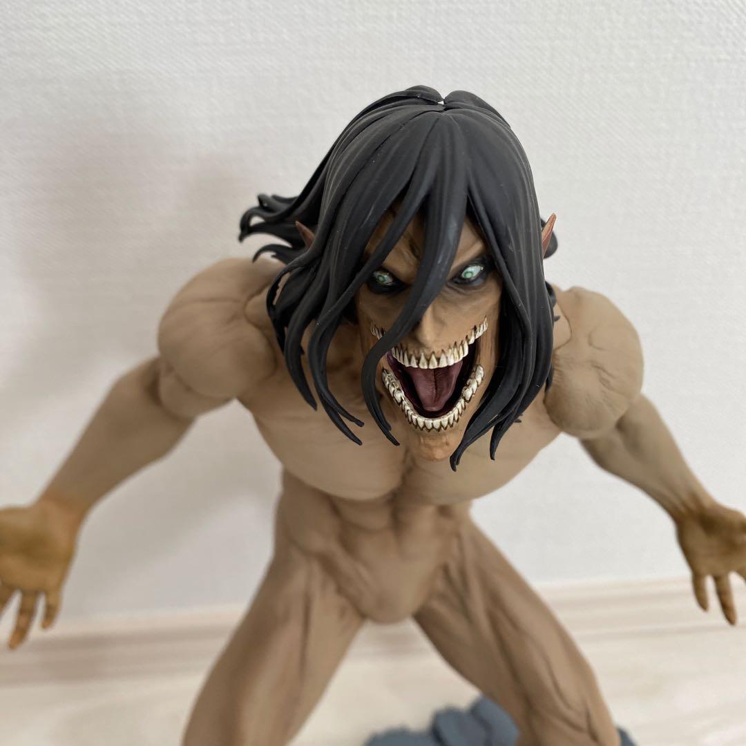 1番くじ　エレン巨人　メガインパクトフィギュア　Attack on Titan