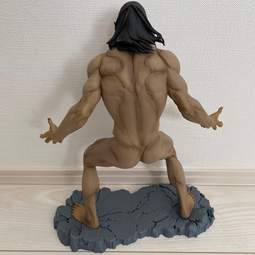 1番くじ　エレン巨人　メガインパクトフィギュア　Attack on Titan