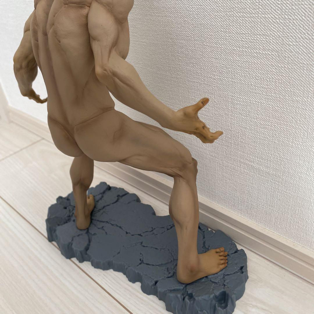 1番くじ　エレン巨人　メガインパクトフィギュア　Attack on Titan