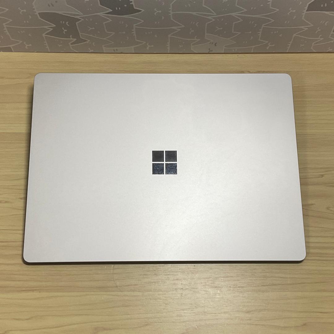 タッチパネル　マイクロソフト Laptop i7 16G 美品 Officeあり