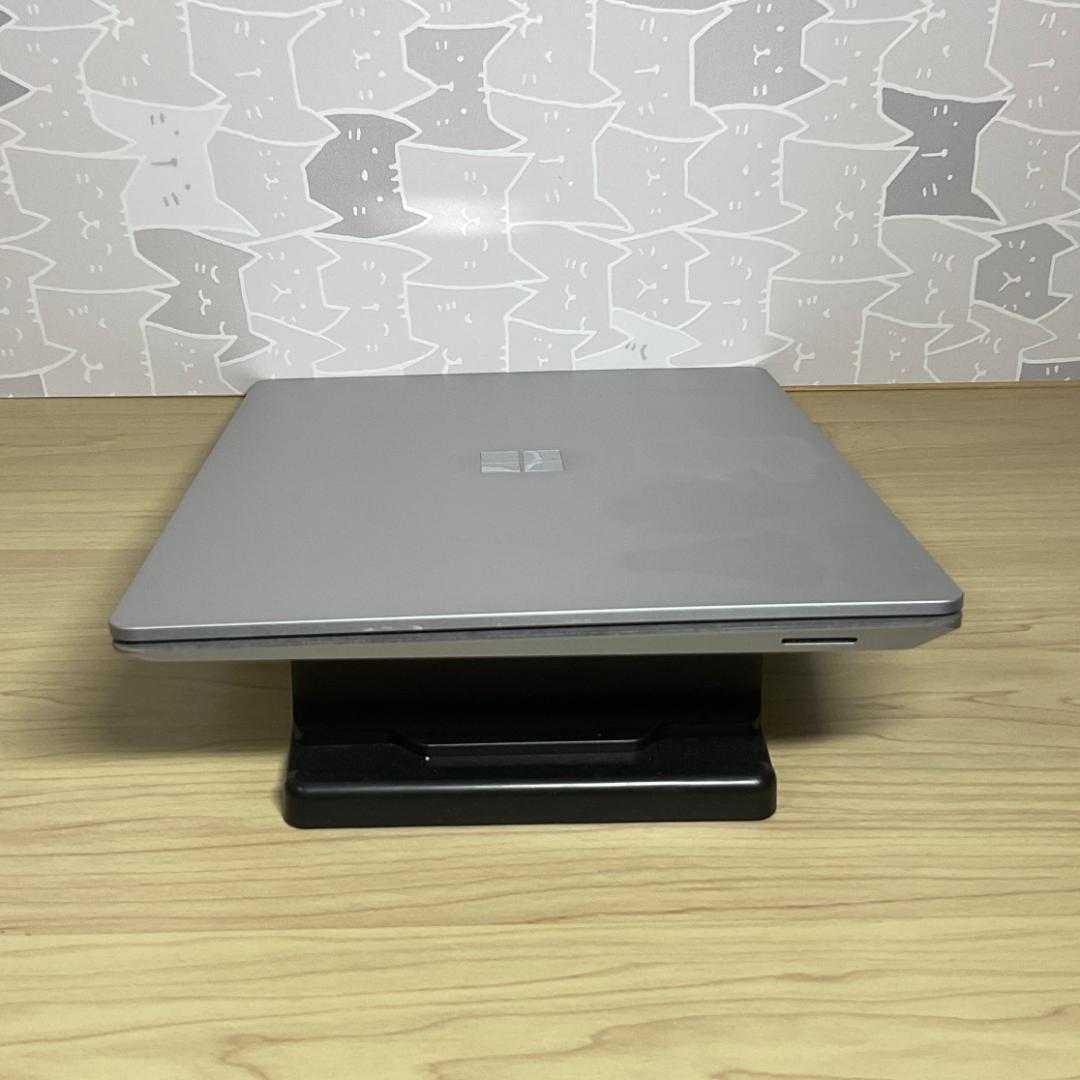 タッチパネル　マイクロソフト Laptop i7 16G 美品 Officeあり