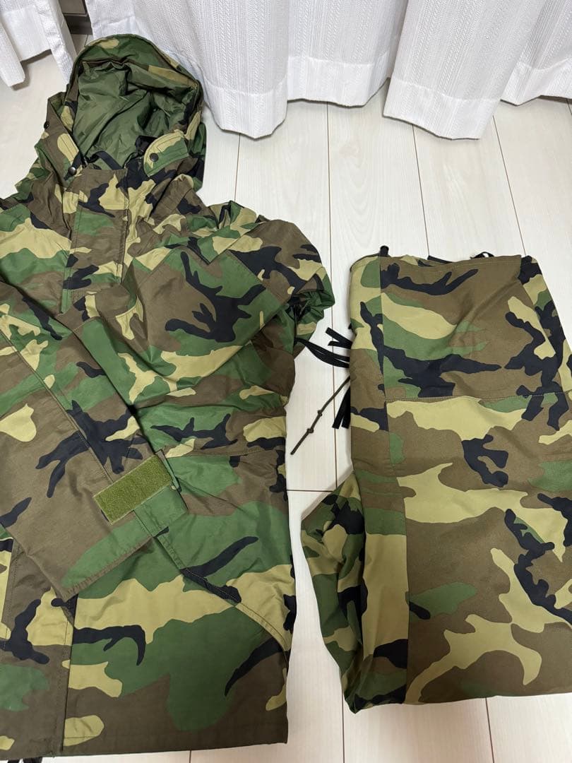 迷彩　米国　雨具　上下セット　ウッドランド　米国軍使用　カモフラージュ