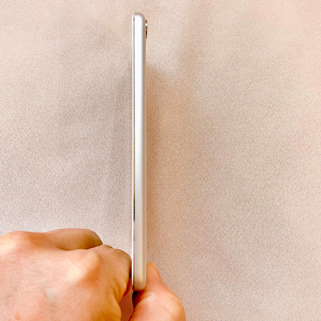 シルバー iPod touch 第5世代 64GB アイポッドApple本体 Y