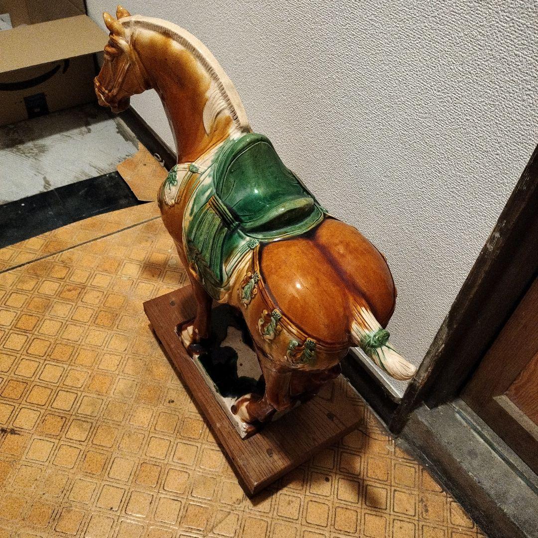 午年 特大陶器製馬の置物 木製台座付き 特別セール　1月15日まで