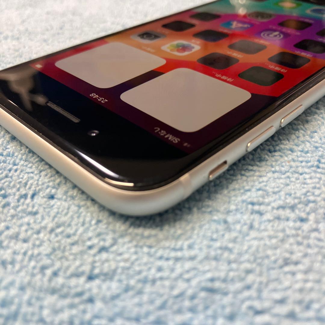 Apple iPhone SE2 第2世代　128GB
