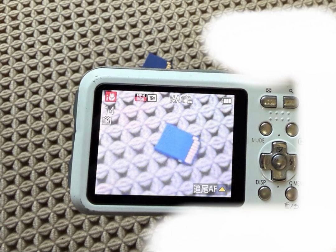 【中古　動作確認済み】LUMIX DMC-FT25 防水カメラ　ホワイト