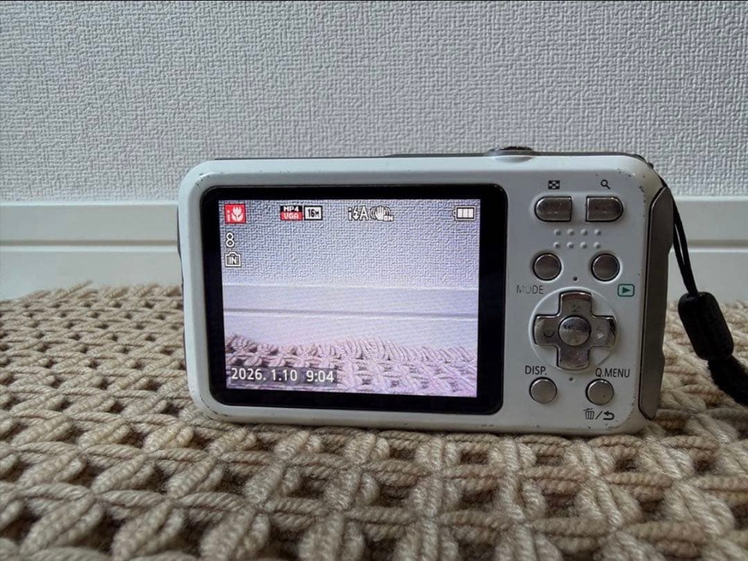 【中古　動作確認済み】LUMIX DMC-FT25 防水カメラ　ホワイト