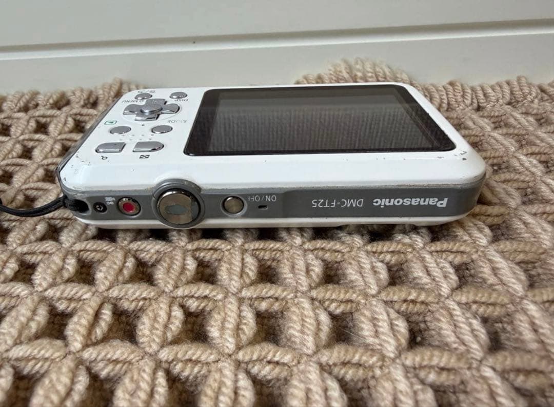 【中古　動作確認済み】LUMIX DMC-FT25 防水カメラ　ホワイト