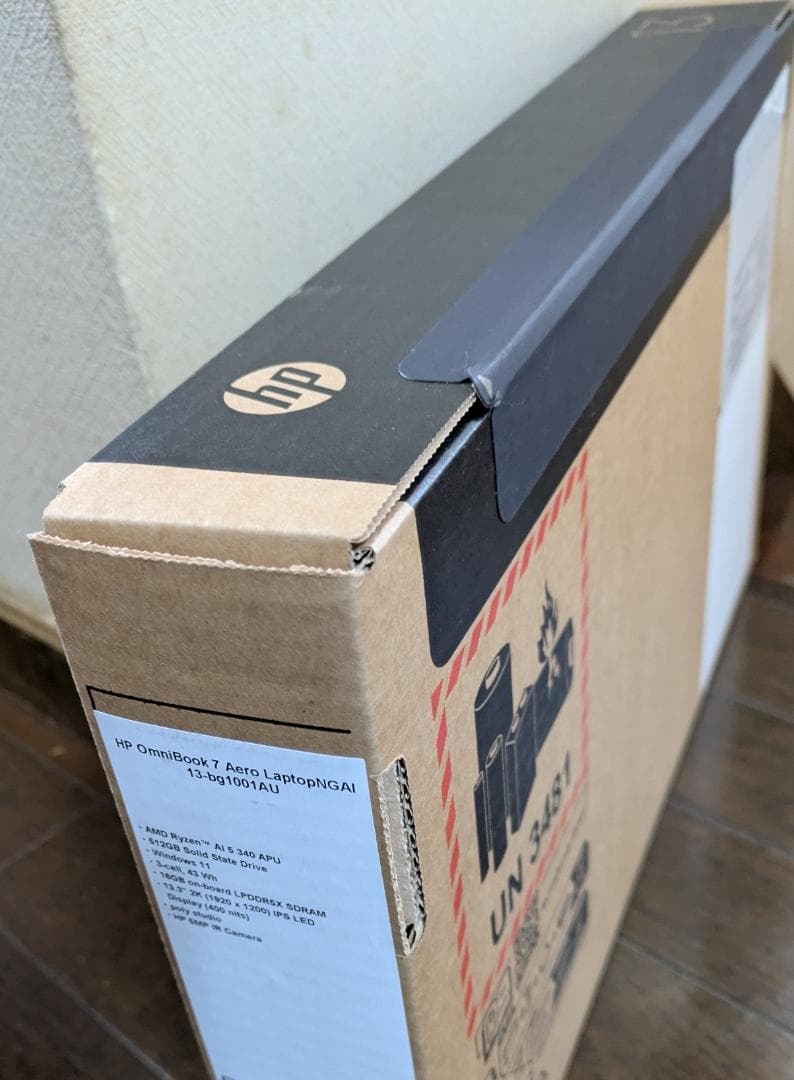 HP OmniBook 7 Aero 13-bg　16GB セラミックホワイト