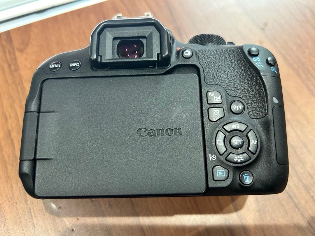 キャノン　EOS KissX9i ダブルズームキット