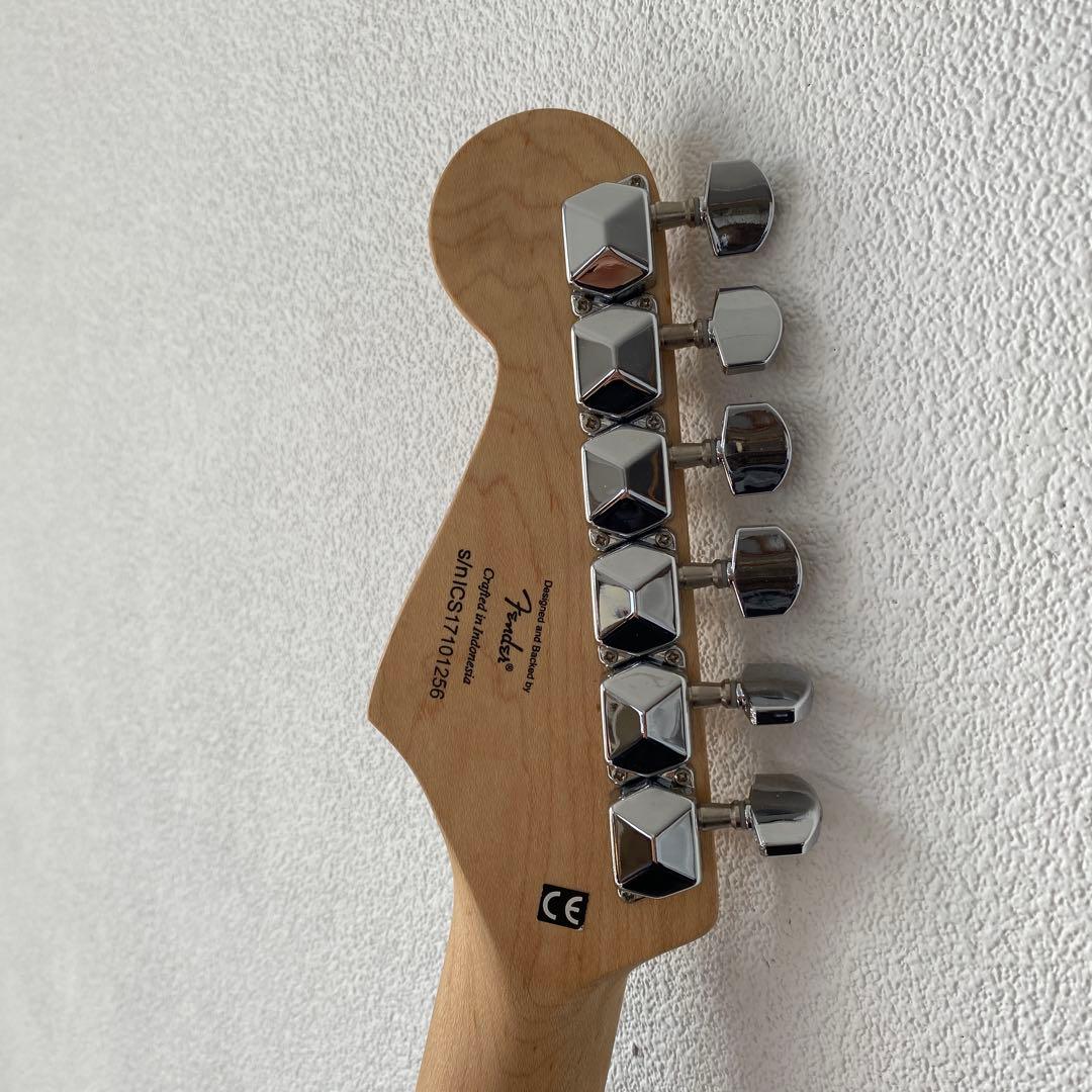 Squier by fender Stratocaster ストラップ付き