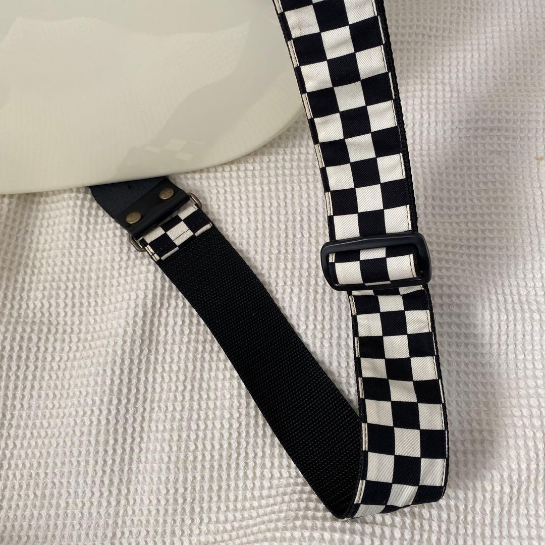 Squier by fender Stratocaster ストラップ付き