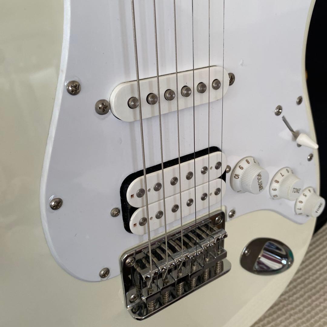 Squier by fender Stratocaster ストラップ付き