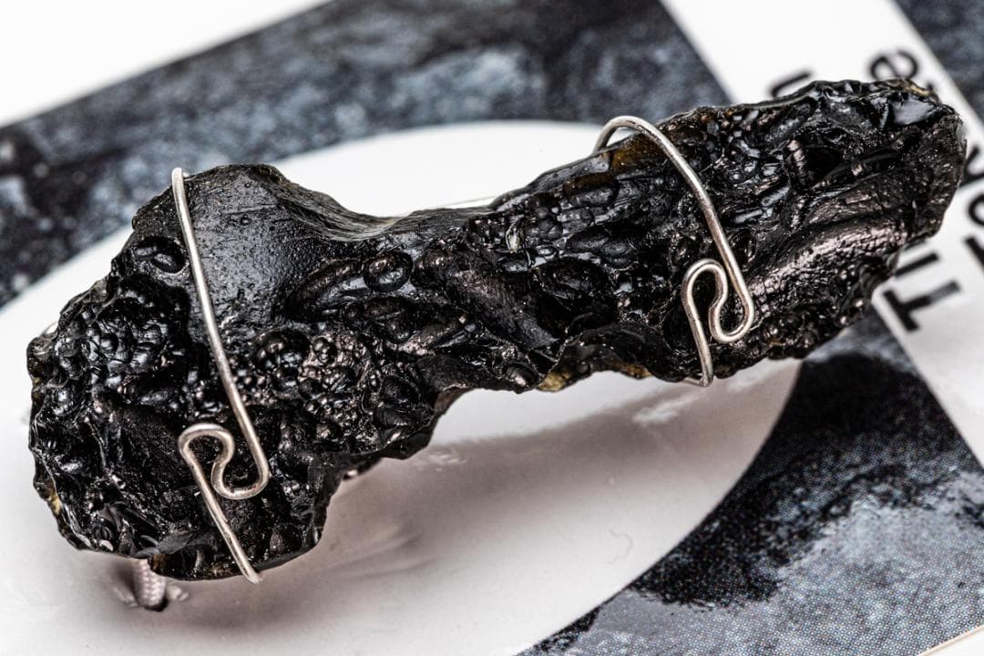 H&E社　チベタンテクタイト 原石 ペンダントトップ bb02