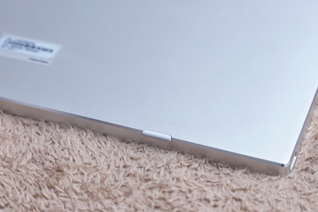 LG　液晶ディスプレイ［16型 /ワイド］ シルバー　16MR70　元箱