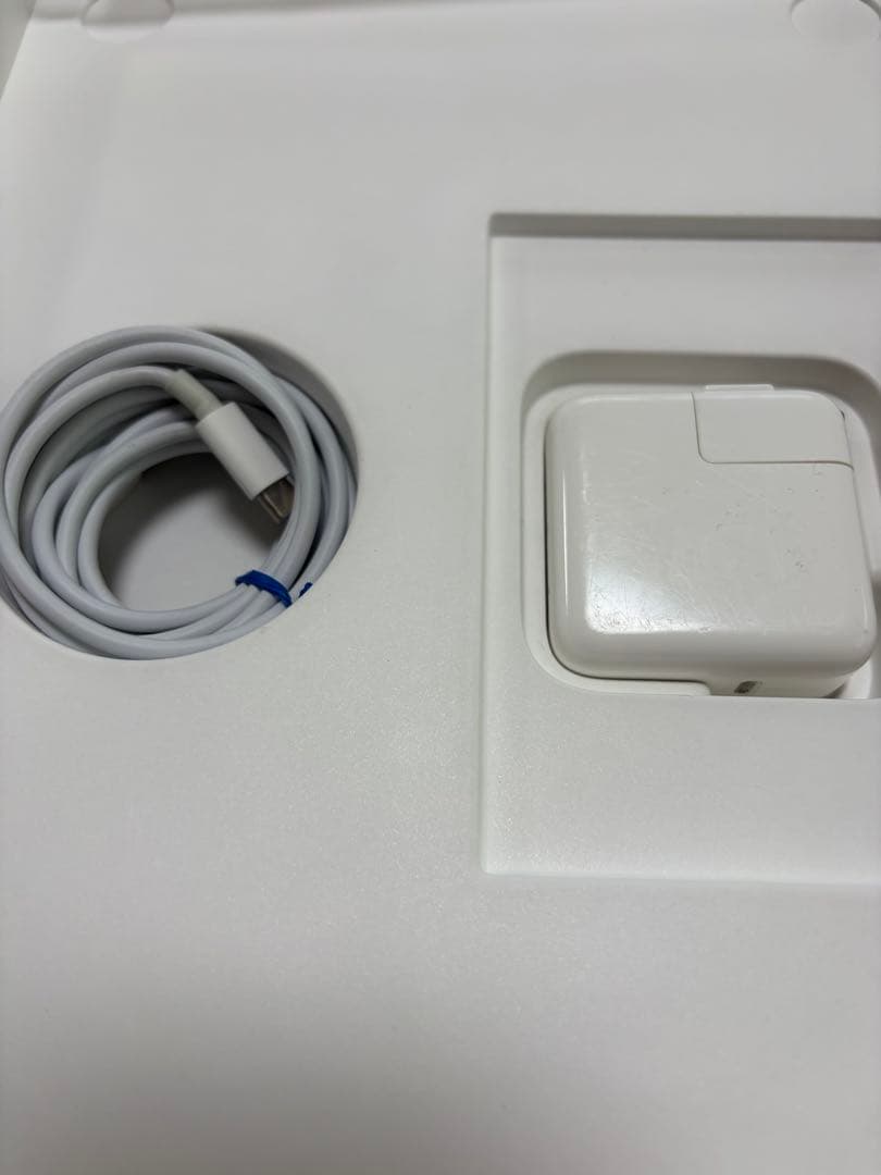 MacBook Air M1 8GB/256GB シルバー【箱・付属品完備】