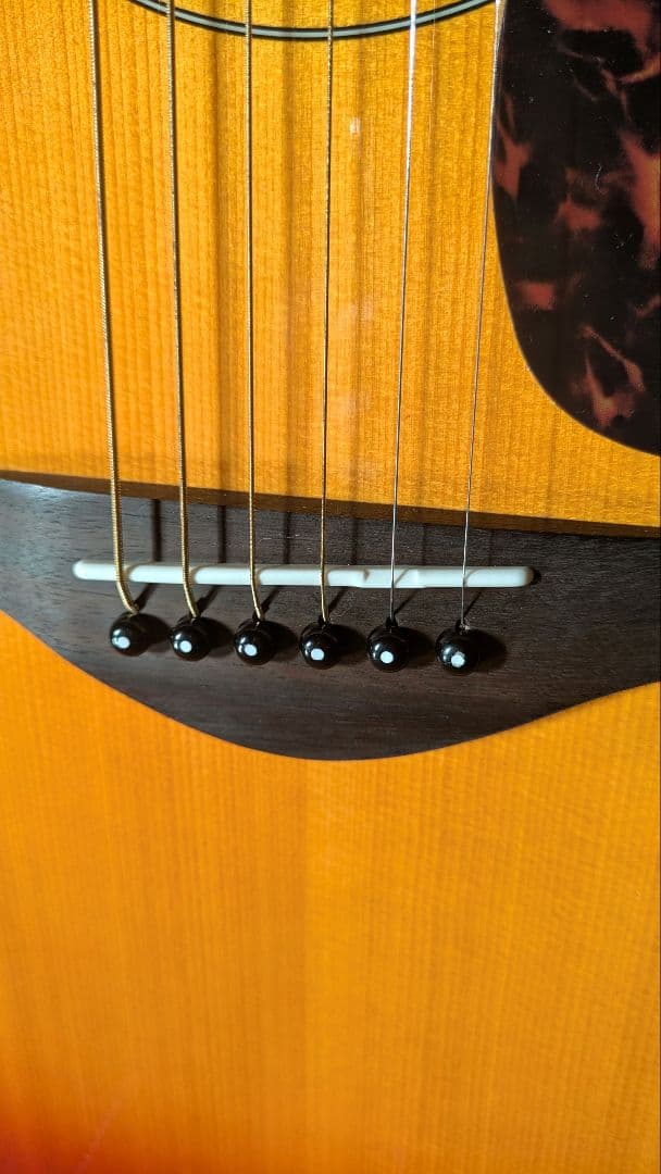 YAMAHAアコースティックギター FG820　ハードケース＆カポタスト付き