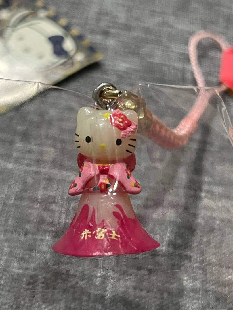 ハローキティ　激レア！ ご当地・限定ストラップ 2000〜06年製 10個セット