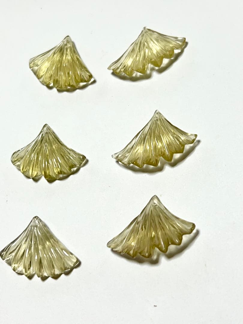 レモンクォーツ　銀杏カービング　14kgf ピアス