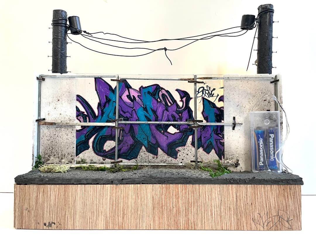 【YIPS】 Construction wall