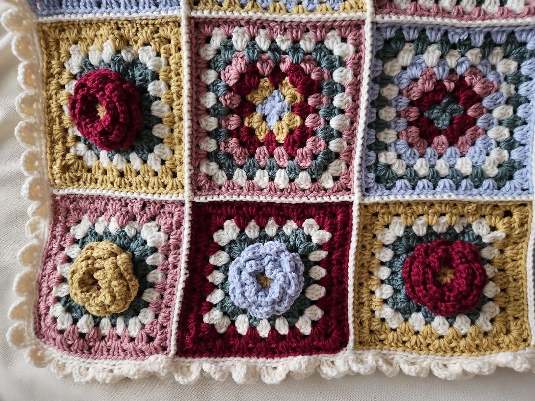 立体お花モチーフ　マルチカバー