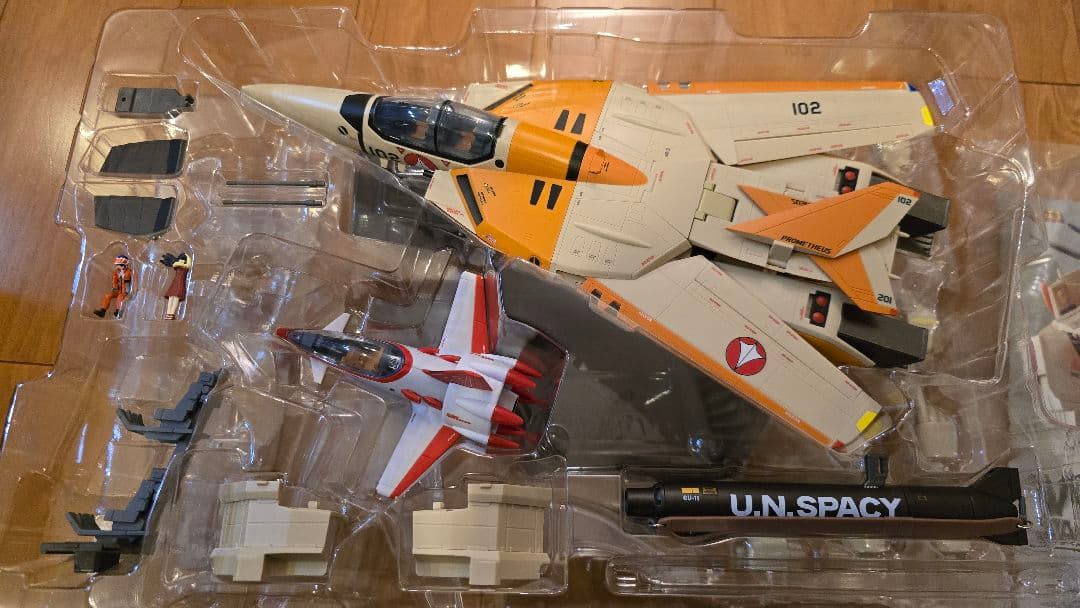 DX超合金 VF-1D バルキリー & ファン・レーサー