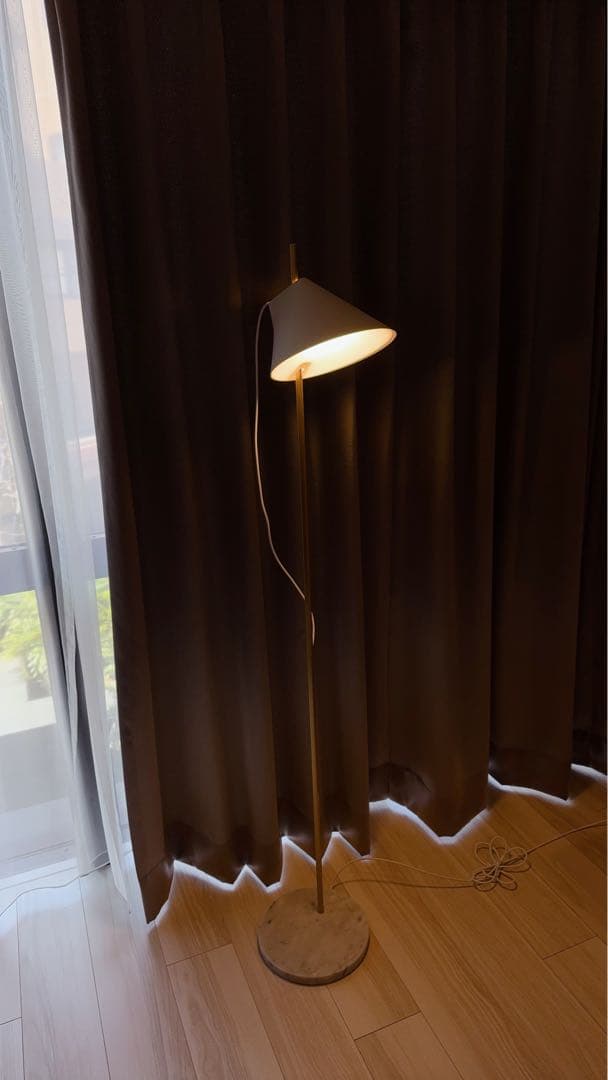 こっぱLouis PoulsenYuh Floor 真鍮ホワイト