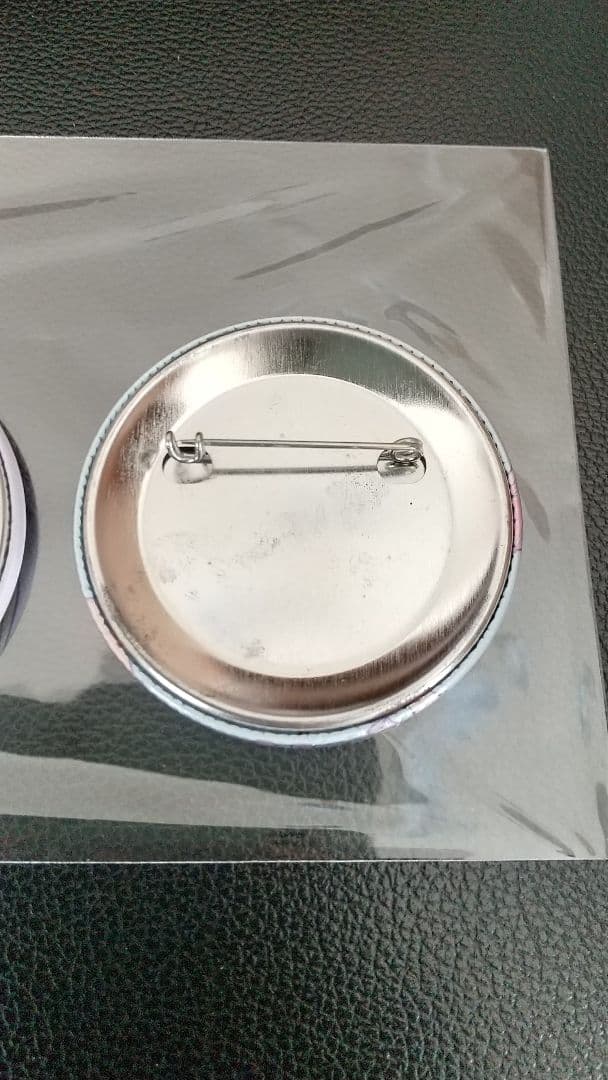 Paradise 缶バッジ 3種