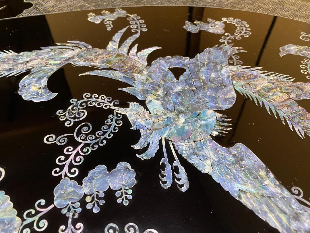 螺鈿細工の座卓