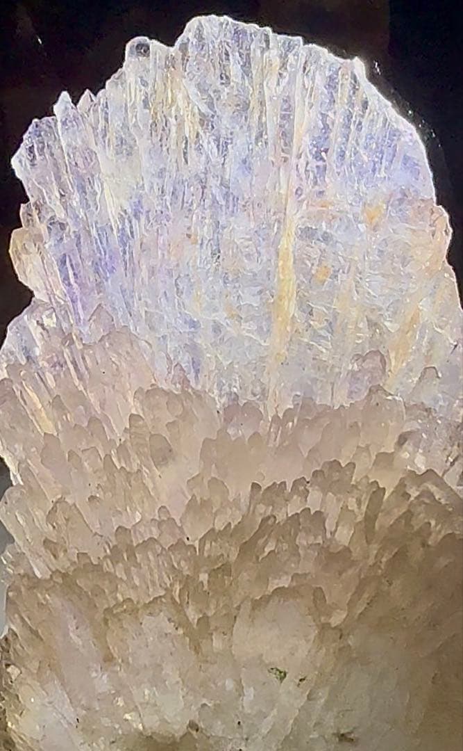 天然水晶クラスターインクリュージョン / インナー結晶虹あり Amulet