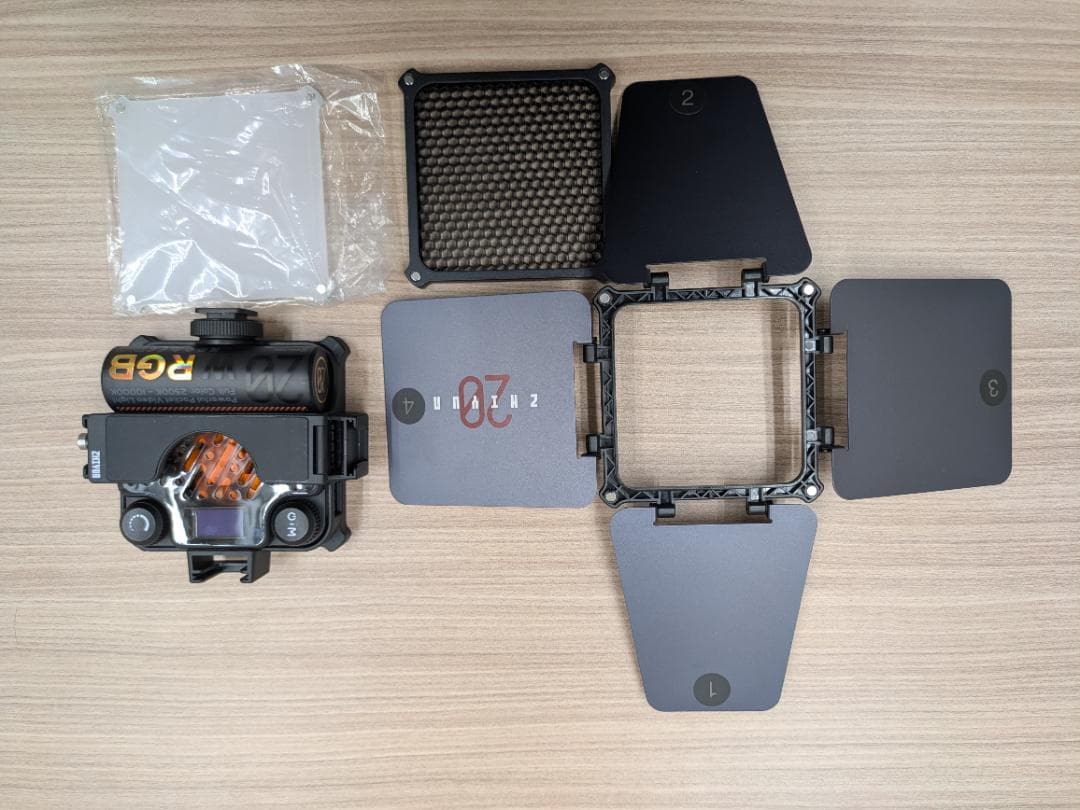 ケンコー・トキナー ZHIYUNライト FIVERAY M20C