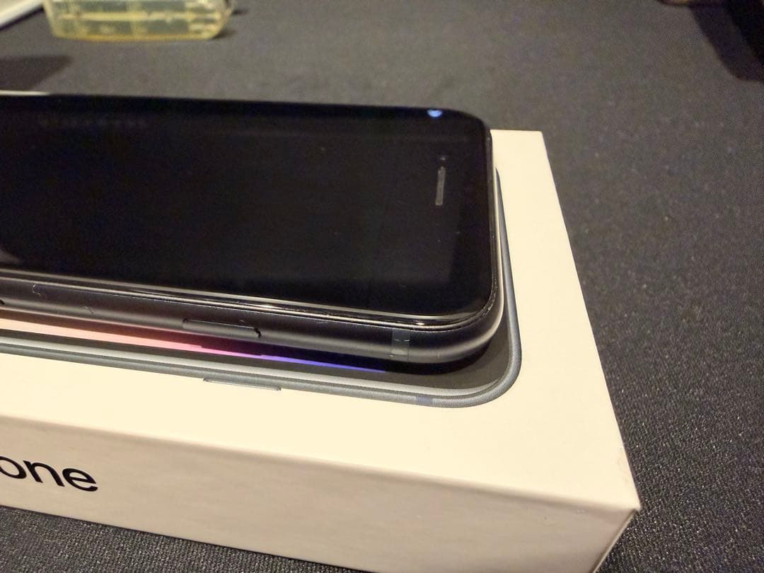 Apple iPhone SE（第3世代）64GB ミッドナイト