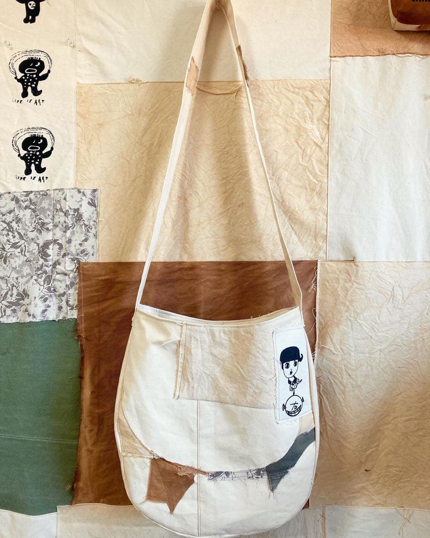 ハンドメイド　ショルダーバック帆布生地　柿渋染め　オリジナルイラスト