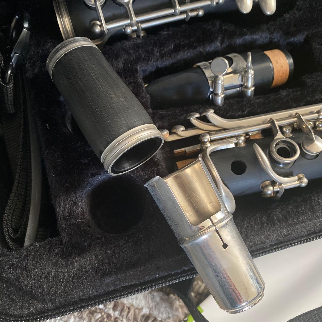 クラリネット本体 　ケース・入門書付き