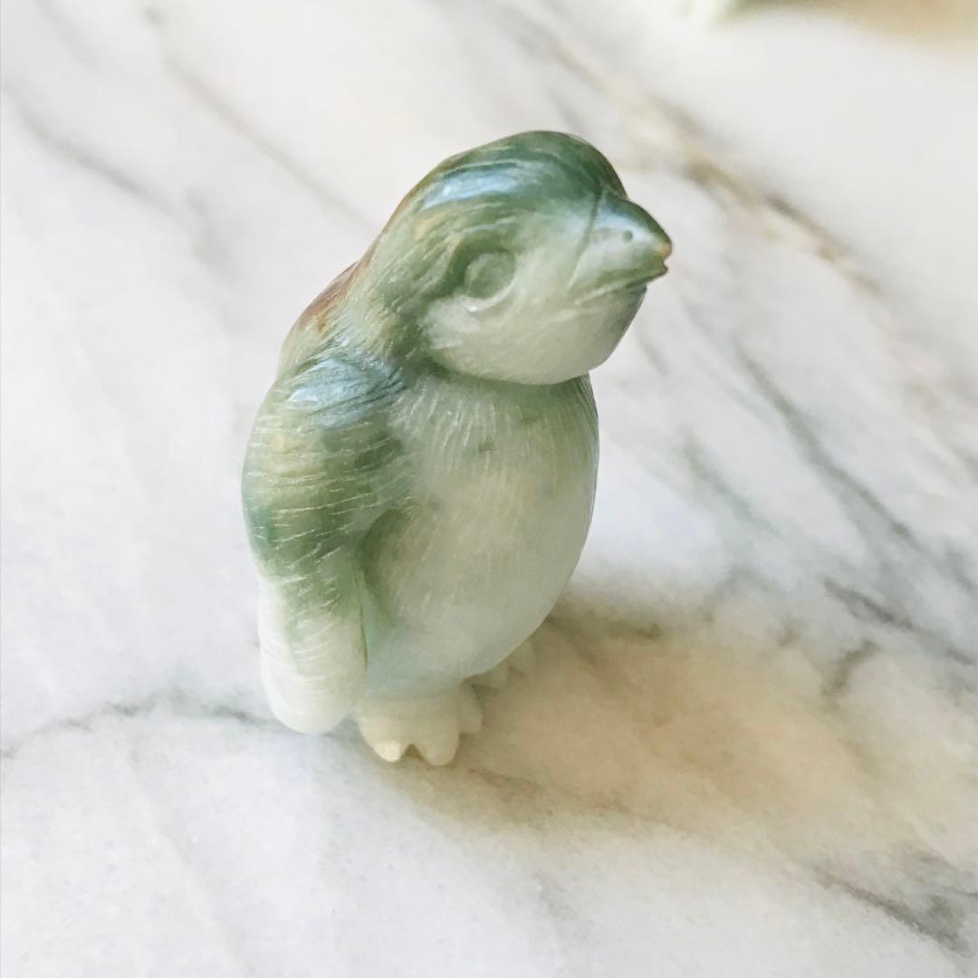【O2094-001】翡翠　ミャンマー産　彫刻　カービング　置物　ペンギン